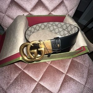 Reversible Gucci belt